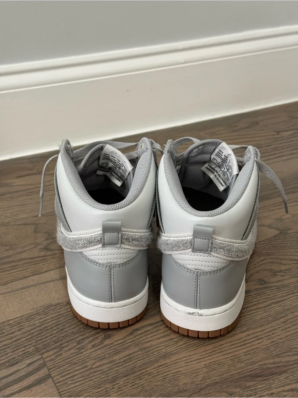 Nike Dunk High Smoke Grey Chenille Swoosh Size 9 Mens Sneakers